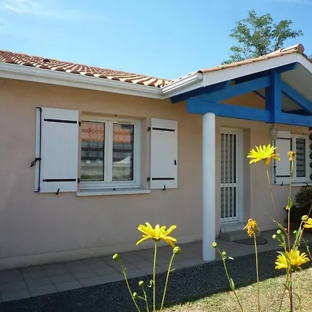 Holiday home Bassin D'arcachon Maison Au Calme *